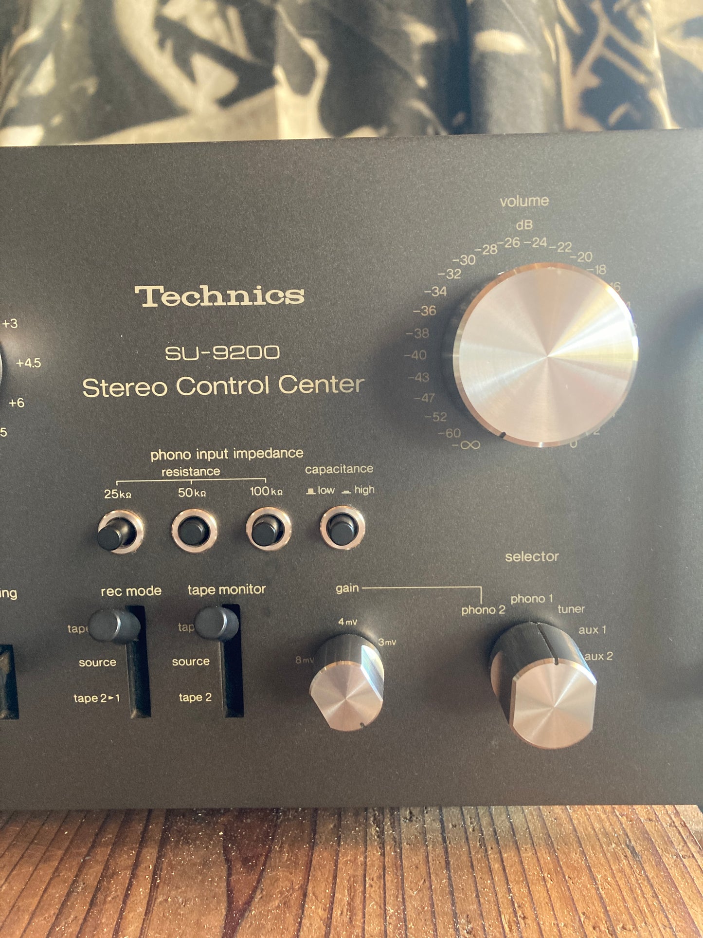 Technics SU-9200 Stereo Control Amplifier