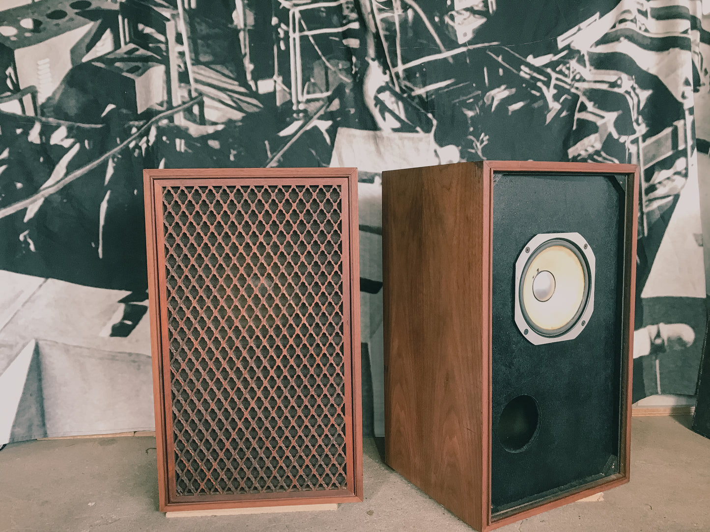 SANSUI SP-LE8T 1 Way Speaker