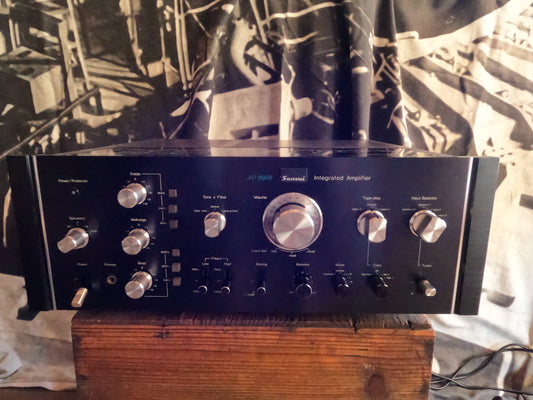 SANSUI AU-9900 Stereo Amplifier
