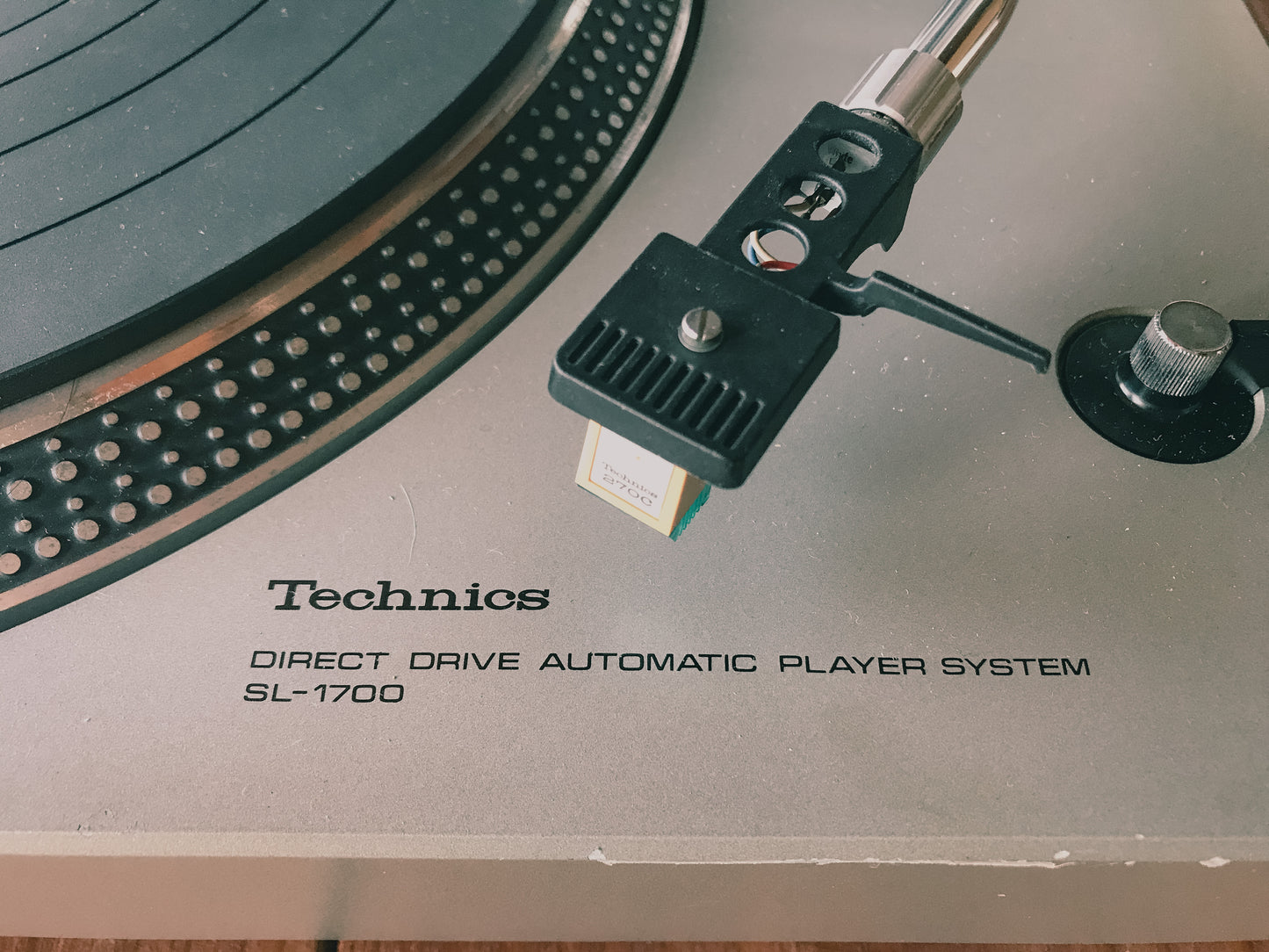 Technics SL-1700 Direct Drive Player